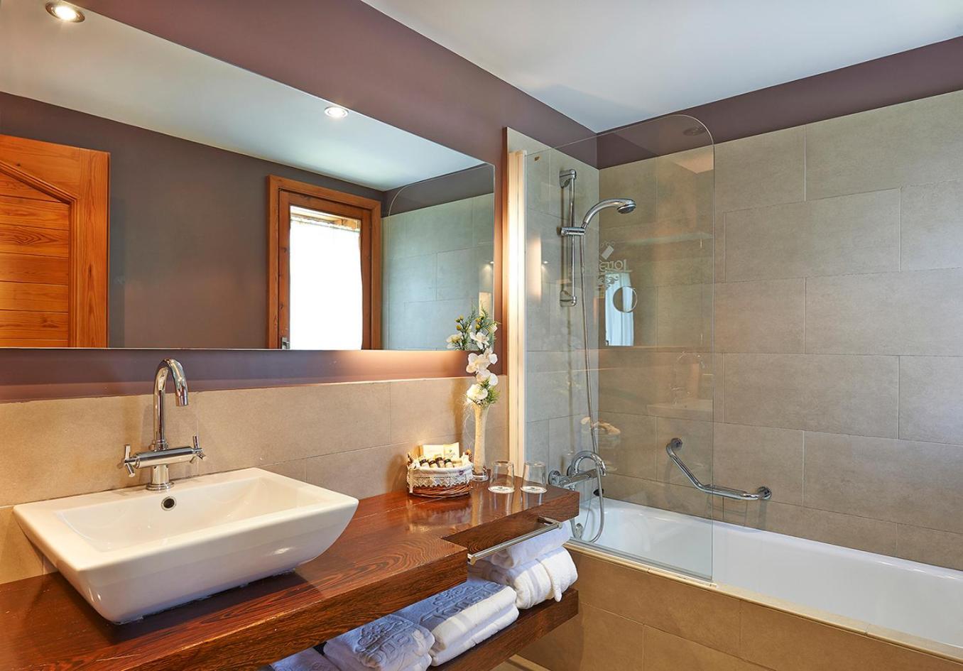 Triple Room Spa Access